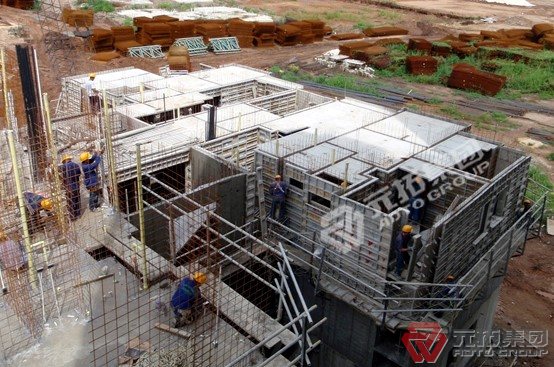 與傳統(tǒng)建筑模板相比，鋁合金模板具有的優(yōu)勢: